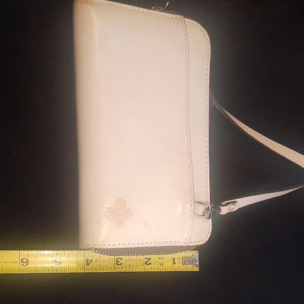 Patricia Nash Cream Wristlet with Embossed Design - Picture 10 of 11